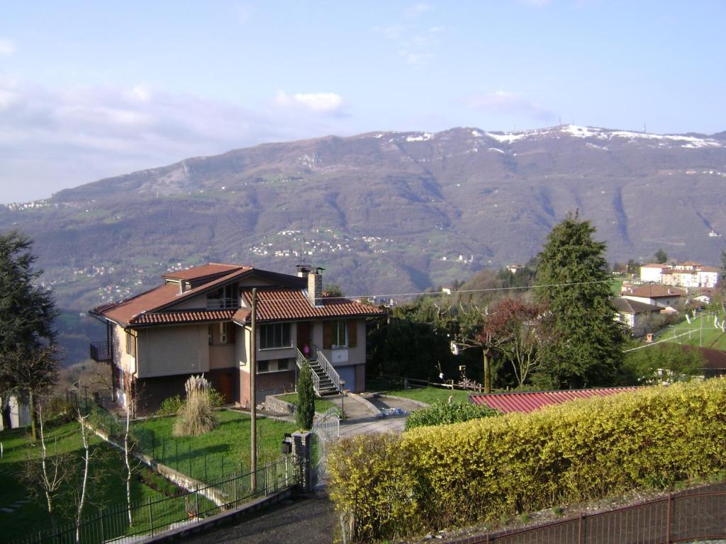 B&B I Baloss Berbenno Exterior photo
